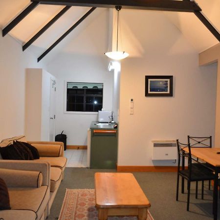 Salty Dog Inn Snells Beach Екстер'єр фото