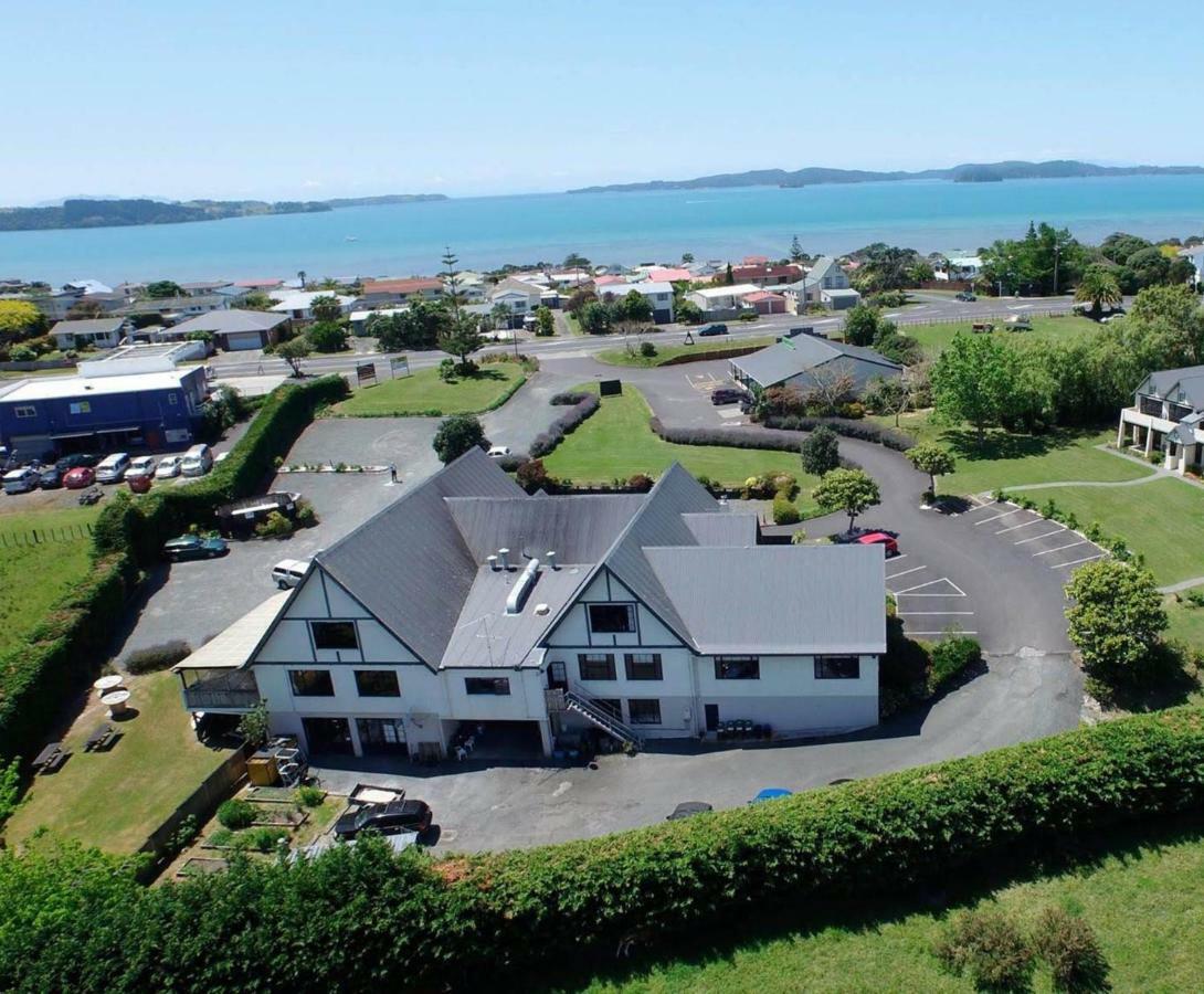 Salty Dog Inn Snells Beach Екстер'єр фото