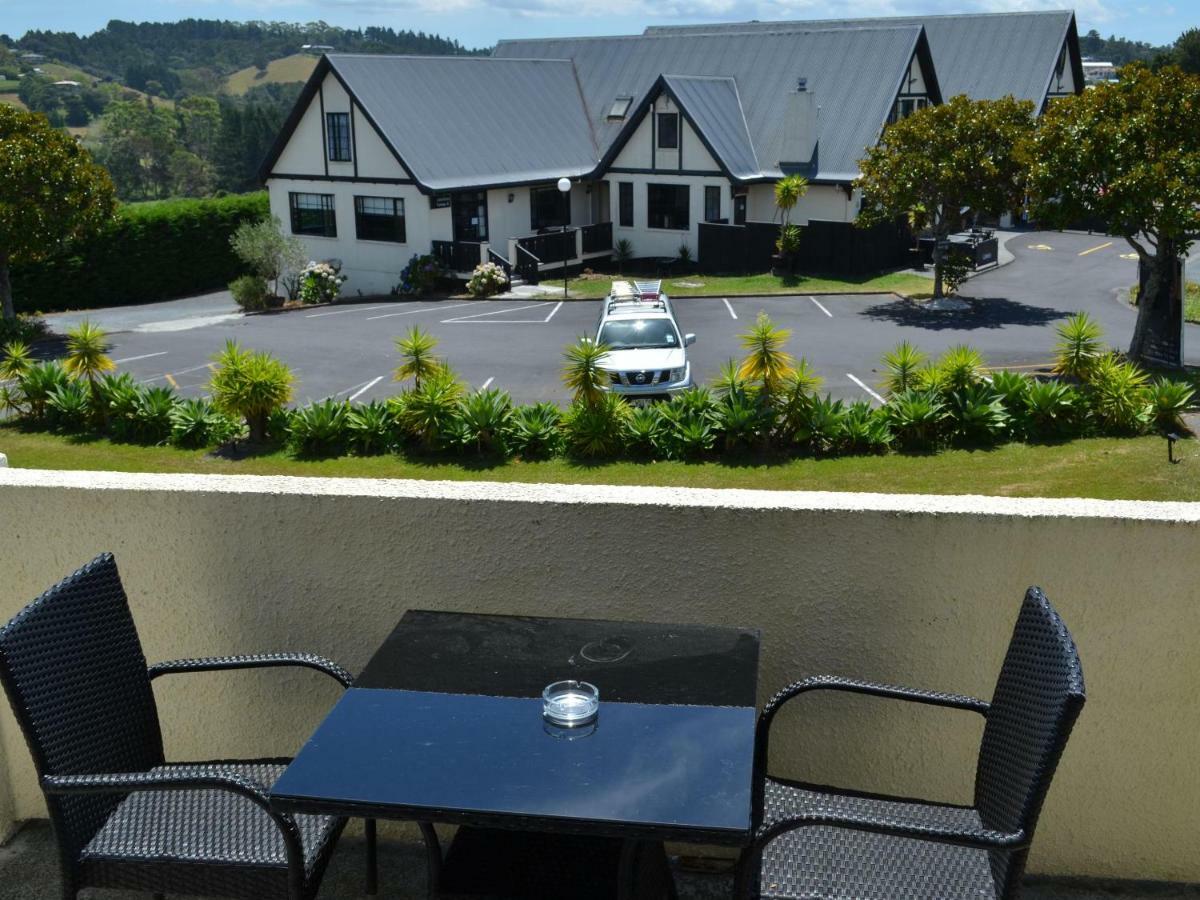Salty Dog Inn Snells Beach Екстер'єр фото