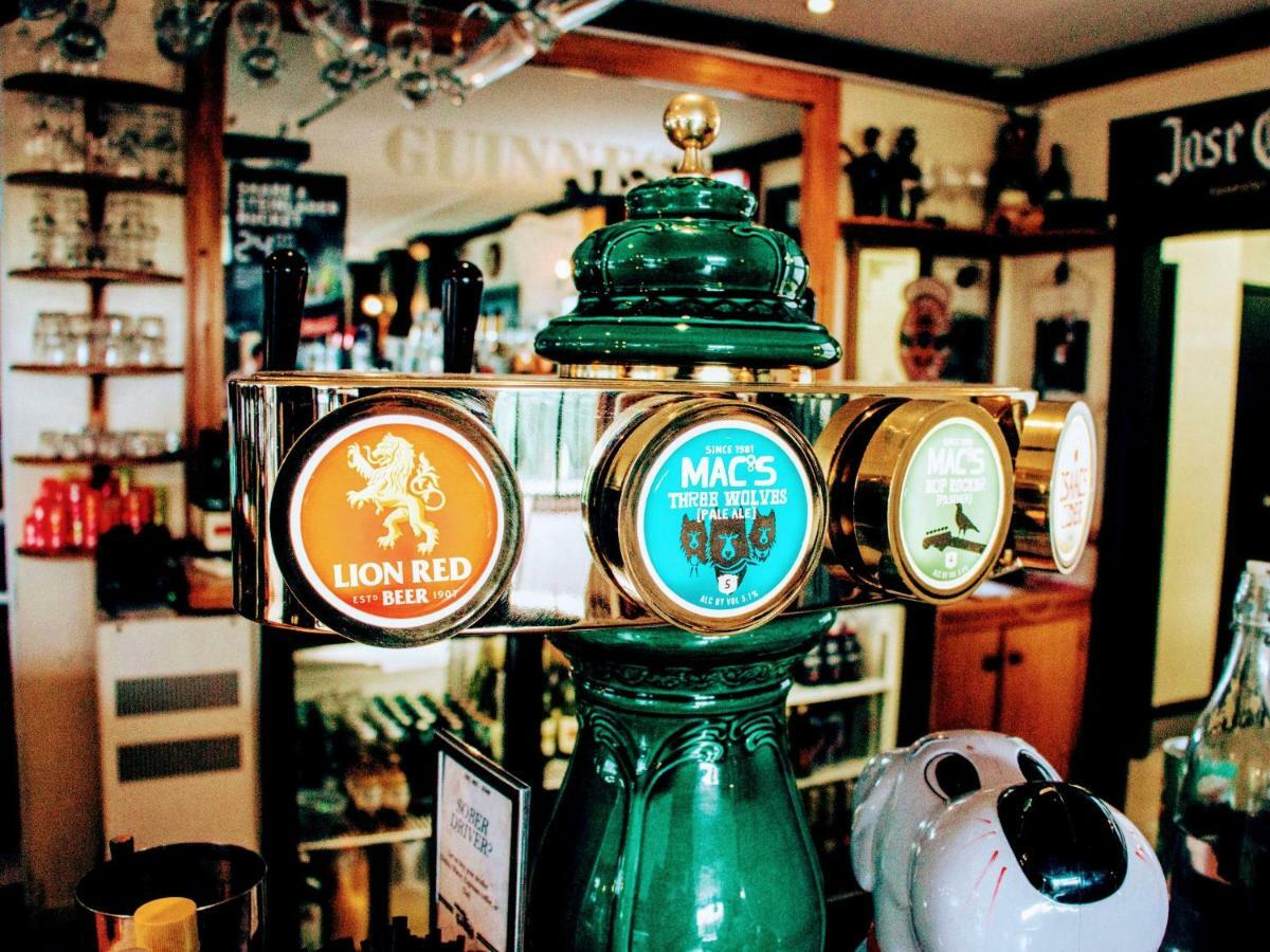 Salty Dog Inn Snells Beach Екстер'єр фото
